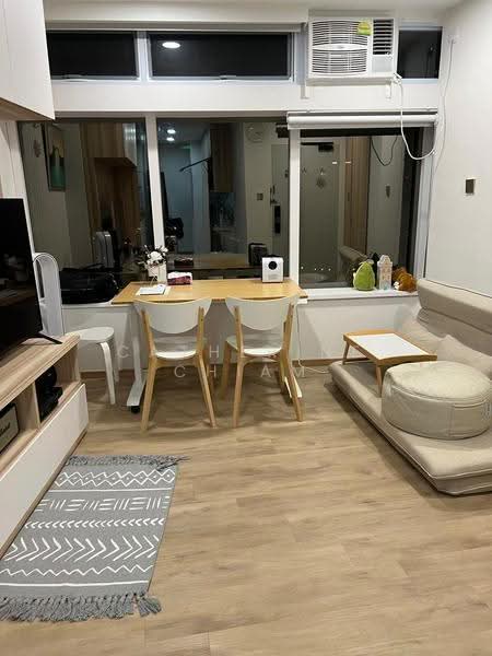 The Plaza, 7500A Beach Road, Beach Road / Bugis / Rochor, 1 Bedroom, 474 sqft, Condominium For Sale, by Catherine Chiam, 500288399 - Living Room - PropertyGuru.com.sg