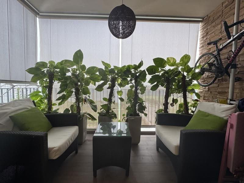 Ecopolitan, 132 Punggol Walk, Hougang / Punggol / Sengkang, 3 Bedrooms, 1,055 sqft, Condominium For Sale, by Charlie Sng, 500288404 - Balcony - PropertyGuru.com.sg