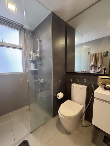 Ecopolitan, 132 Punggol Walk, Hougang / Punggol / Sengkang, 3 Bedrooms, 1,055 sqft, Condominium For Sale, by Charlie Sng, 500288404 - Bathroom - PropertyGuru.com.sg