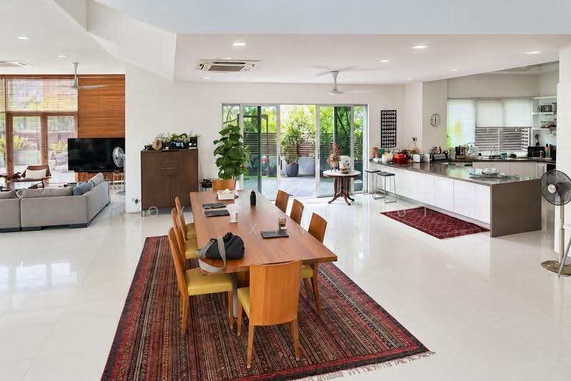 Wareham Road, Wareham Road, East Coast / Marine Parade, 8 Bedrooms, 8,465 sqft, Detached House For Sale, by Joyce Lye Hui Xin, 500288409 - Living Room - PropertyGuru.com.sg