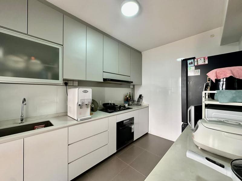153B Bedok South Road, 153B Bedok South Road, Bedok / Upper East Coast, 3 Bedrooms, 1,001 sqft, HDB Flat For Sale, by Kavin Kuah, 500288413 - Kitchen - PropertyGuru.com.sg