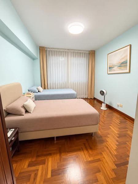 East Meadows, 32 Tanah Merah Kechil Road, Bedok / Upper East Coast, 4 Bedrooms, 1,475 sqft, Condominium For Sale, by Jason Chen, 500288420 - Main Bedroom - PropertyGuru.com.sg