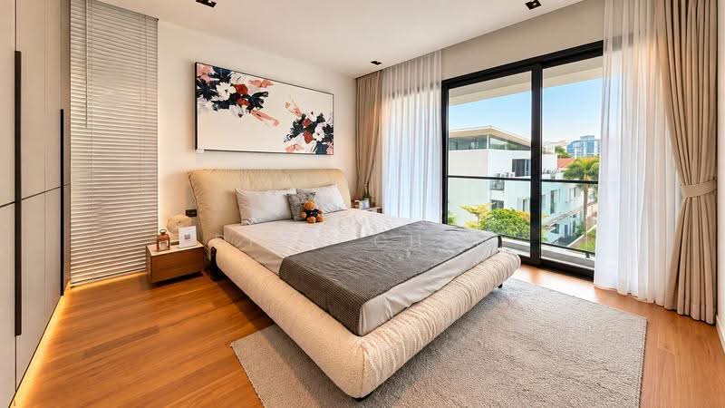 Brand New Freehold Detached @ Siglap (Avant Garde), Siglap Road, East Coast / Marine Parade, 5 Bedrooms, 9,280 sqft, Detached House For Sale, by Dion Chen, 500288423 - Bedroom - PropertyGuru.com.sg