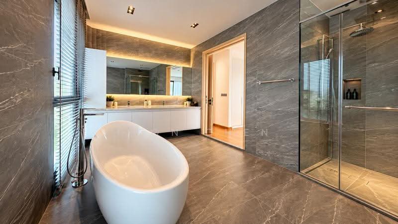 Brand New Freehold Detached @ Siglap (Avant Garde), Siglap Road, East Coast / Marine Parade, 5 Bedrooms, 9,280 sqft, Detached House For Sale, by Dion Chen, 500288423 - Bathroom - PropertyGuru.com.sg