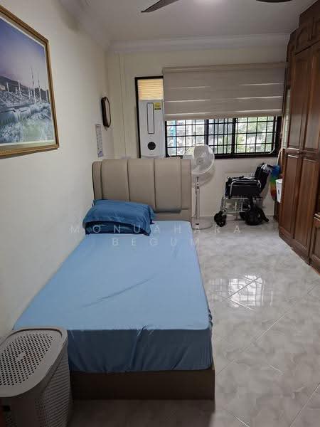 667 Choa Chu Kang Crescent, 667 Choa Chu Kang Crescent, Dairy Farm / Bukit Panjang / Choa Chu Kang, Room Rental, 300 sqft, HDB Flat For Rent, by Monuahara Begum, 500288427 - Bedroom - PropertyGuru.com.sg