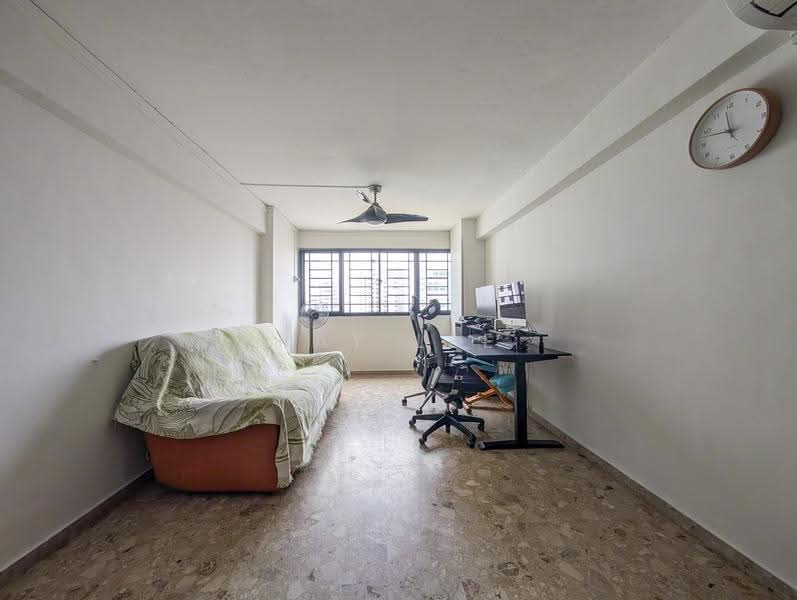 179 Toa Payoh Central, 179 Toa Payoh Central, Balestier / Toa Payoh, 3 Bedrooms, 904 sqft, HDB Flat For Sale, by Ray Lee, 500288435 - Living Room - PropertyGuru.com.sg