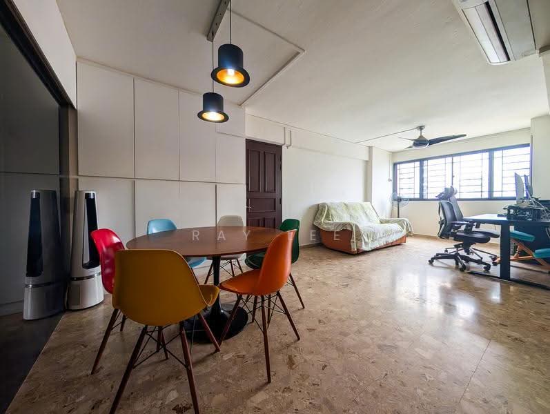 179 Toa Payoh Central, 179 Toa Payoh Central, Balestier / Toa Payoh, 3 Bedrooms, 904 sqft, HDB Flat For Sale, by Ray Lee, 500288435 - Living Room - PropertyGuru.com.sg