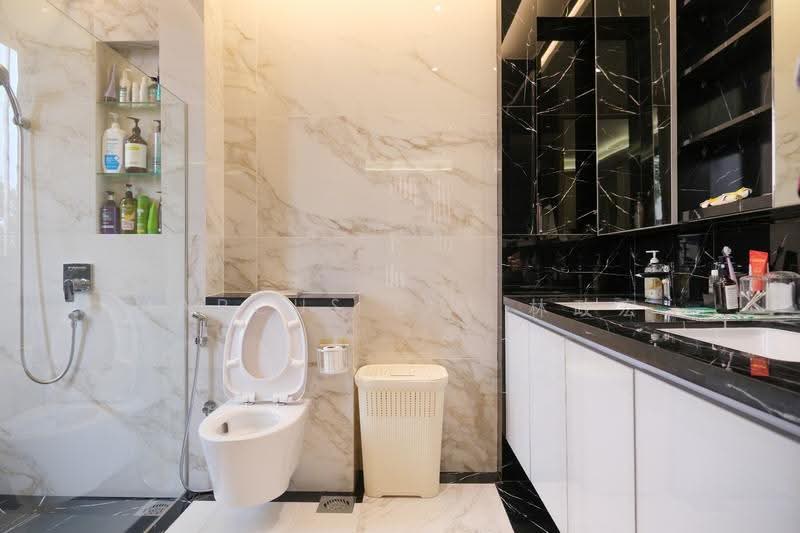 Opera Estate, 32 Jalan Bangsawan, East Coast / Marine Parade, 7 Bedrooms, 5,590 sqft, Semi-Detached House For Sale, by Marcus Lim 林政宏, 500288441 - Bathroom - PropertyGuru.com.sg