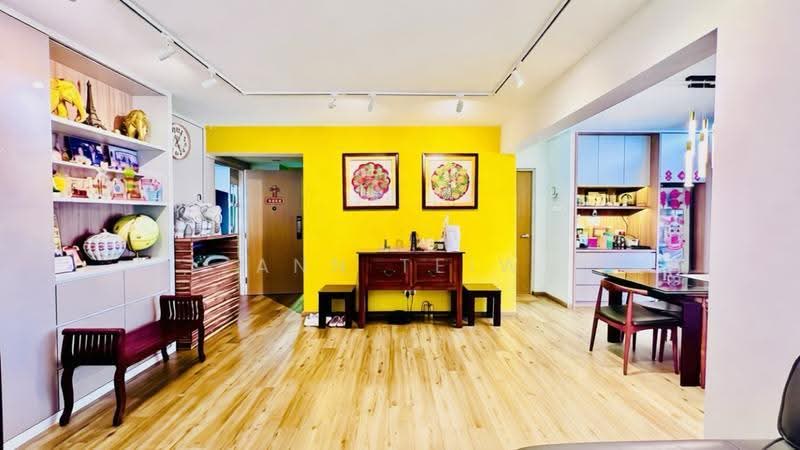 101 Ah Hood Road, 101 Ah Hood Road, Balestier / Toa Payoh, 3 Bedrooms, 1,270 sqft, HDB Flat For Sale, by Ann Teiw, 500288448 - Living Room - PropertyGuru.com.sg