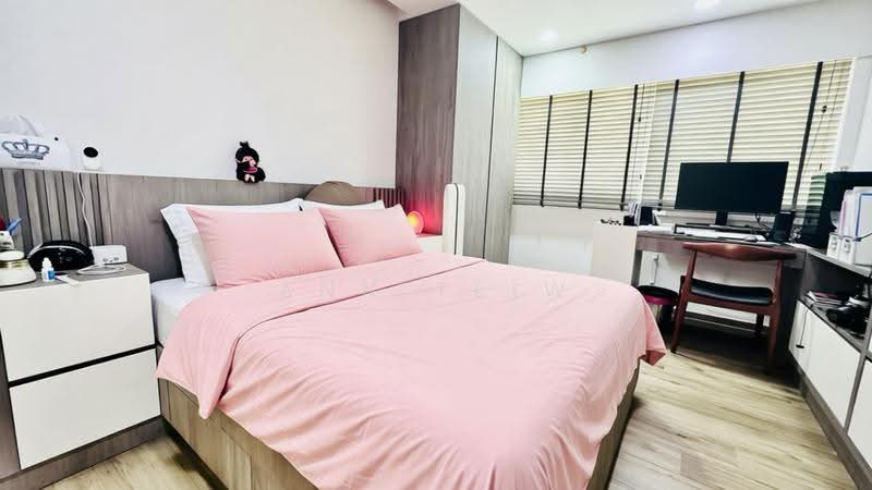 101 Ah Hood Road, 101 Ah Hood Road, Balestier / Toa Payoh, 3 Bedrooms, 1,270 sqft, HDB Flat For Sale, by Ann Teiw, 500288448 - Master Bedroom - PropertyGuru.com.sg
