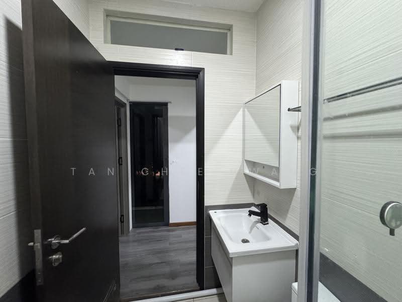 250C Compassvale Street, 250C Compassvale Street, Hougang / Punggol / Sengkang, 2 Bedrooms, 403 sqft, HDB Flat For Rent, by Tan Chee Hwang, 500288455 - Bathroom - PropertyGuru.com.sg