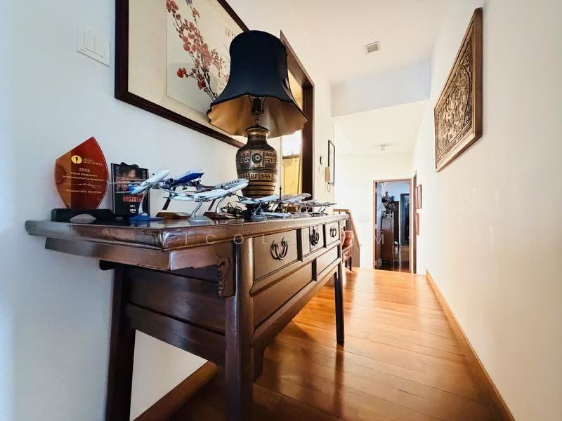 Rare Freehold 2-Storey Corner Terrace at West Coast Road, West Coast Road, Buona Vista / West Coast / Clementi New Town, 5 Bedrooms, 4,000 sqft, Corner Terrace For Sale, by Vicole Lim, 500288456 - Corridor - PropertyGuru.com.sg