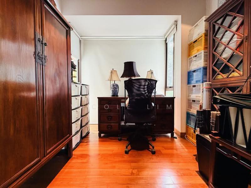 Rare Freehold 2-Storey Corner Terrace at West Coast Road, West Coast Road, Buona Vista / West Coast / Clementi New Town, 5 Bedrooms, 4,000 sqft, Corner Terrace For Sale, by Vicole Lim, 500288456 - Study - PropertyGuru.com.sg