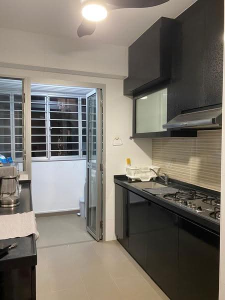 671A Yishun Avenue 4, 671A Yishun Avenue 4, Sembawang / Yishun, 2 Bedrooms, 732 sqft, HDB Flat For Sale, by Joanne Law, 500288458 - Kitchen - PropertyGuru.com.sg