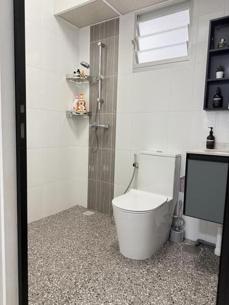 671A Yishun Avenue 4, 671A Yishun Avenue 4, Sembawang / Yishun, 2 Bedrooms, 732 sqft, HDB Flat For Sale, by Joanne Law, 500288458 - Bathroom - PropertyGuru.com.sg