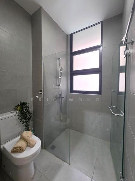 Senyum Residences, 65 Jalan Senyum, Eunos / Geylang / Paya Lebar, Room Rental, 200 sqft, Cluster House For Rent, by Eric Wong, 500288464 - Bathroom - PropertyGuru.com.sg