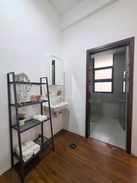 Senyum Residences, 65 Jalan Senyum, Eunos / Geylang / Paya Lebar, Room Rental, 200 sqft, Cluster House For Rent, by Eric Wong, 500288464 - Bathroom - PropertyGuru.com.sg