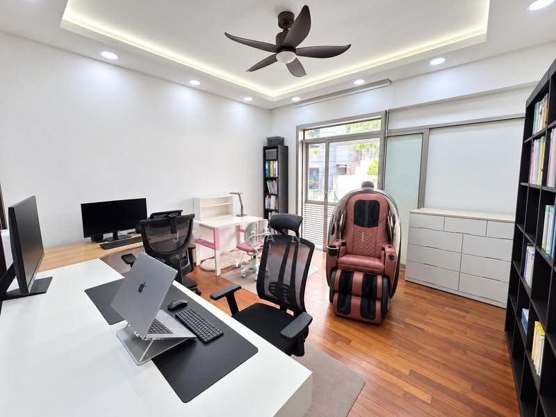 The Teneriffe, 110 Laurel Wood Avenue, Tanglin / Holland / Bukit Timah, 5 Bedrooms, 3,122 sqft, Cluster House For Sale, by Julian Li, 500288480 - Study - PropertyGuru.com.sg