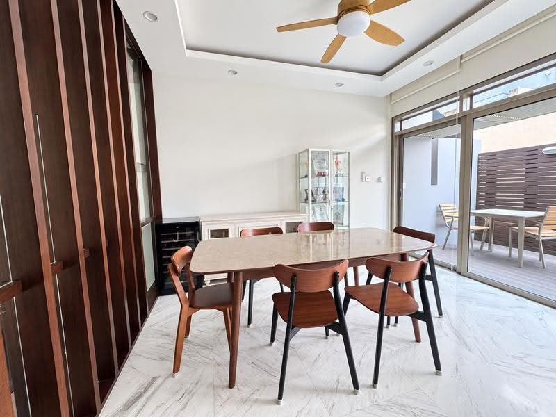 The Teneriffe, 110 Laurel Wood Avenue, Tanglin / Holland / Bukit Timah, 5 Bedrooms, 3,122 sqft, Cluster House For Sale, by Julian Li, 500288480 - Dining Room - PropertyGuru.com.sg