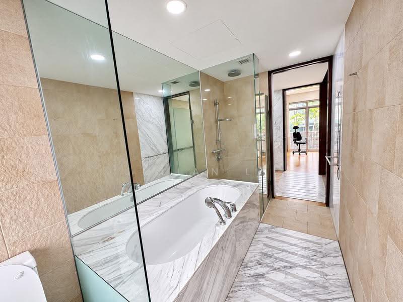 The Teneriffe, 110 Laurel Wood Avenue, Tanglin / Holland / Bukit Timah, 5 Bedrooms, 3,122 sqft, Cluster House For Sale, by Julian Li, 500288480 - Bathroom - PropertyGuru.com.sg
