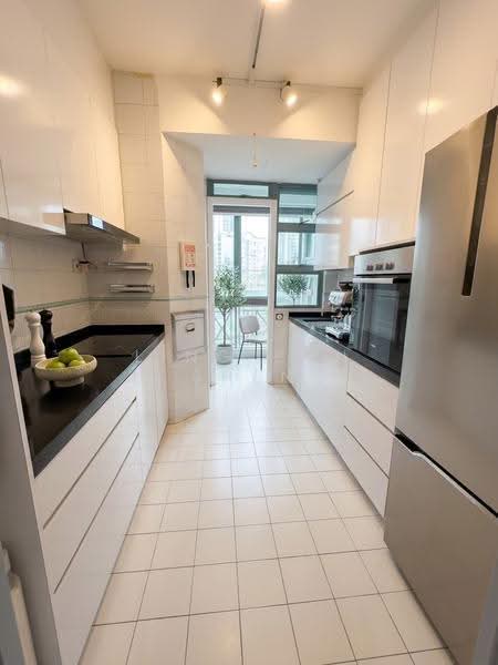 West Bay Condo, 54 West Coast Crescent, Buona Vista / West Coast / Clementi New Town, 2 Bedrooms, 936 sqft, Condominium For Sale, by Ling Poh Shen, 500288482 - Kitchen - PropertyGuru.com.sg