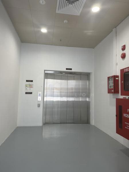 New! Partially Fitted B1 Space, Eunos / Geylang / Paya Lebar, 3,919 sqft, Light Industrial (B1) For Rent, by Betsy Loh, 500288497 - Corridor - CommercialGuru.com.sg