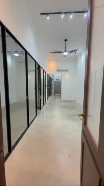 6 SAM LEONG ROAD, 6, Farrer Park / Serangoon Rd, 1,340 sqft, Shop / Shophouse For Rent, by Ssharon Loh, 500288512 - CommercialGuru.com.sg