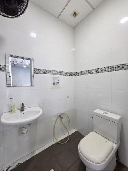 TCH Techcentre, 71 71, Boon Lay / Jurong / Tuas, 1,636 sqft, Factory / Workshop (B2) For Rent, by Ssharon Loh, 500288514 - CommercialGuru.com.sg