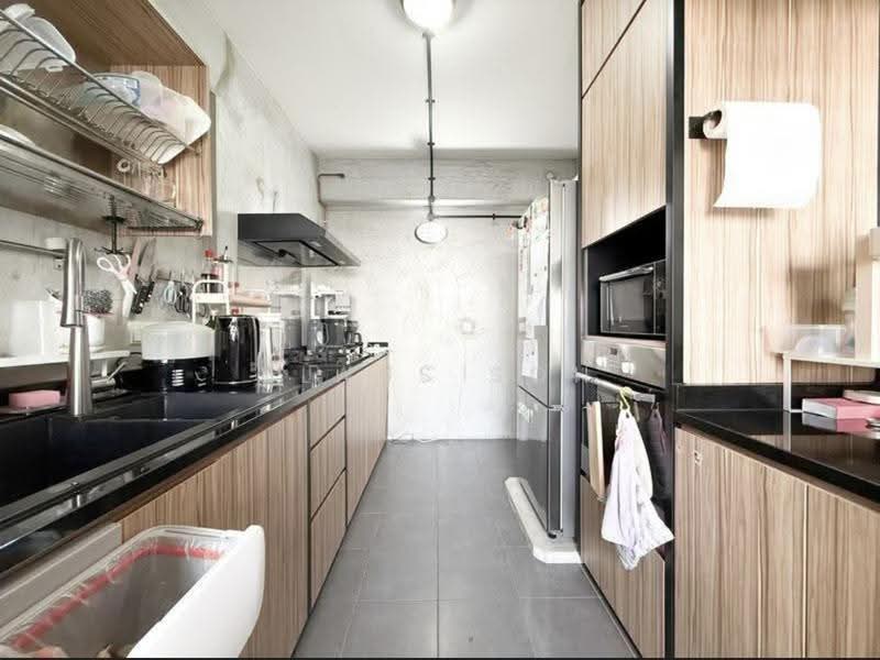 260C Punggol Way, 260C Punggol Way, Hougang / Punggol / Sengkang, 3 Bedrooms, 1,001 sqft, HDB Flat For Sale, by Klaus Soh, 500288529 - Kitchen - PropertyGuru.com.sg
