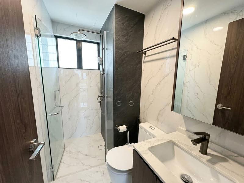 Nouvelle Park, 131 Poh Huat Road West, Hougang / Punggol / Sengkang, 3 Bedrooms, 1,119 sqft, Condominium For Sale, by Martin Goh 吴伟楠, 500288537 - Bathroom - PropertyGuru.com.sg