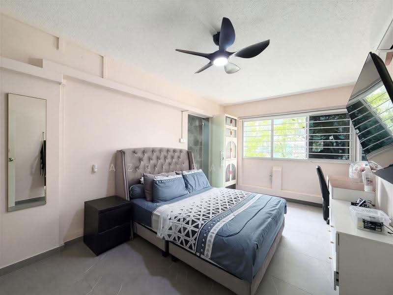 436 Jurong West Avenue 1, 436 Jurong West Avenue 1, Boon Lay / Jurong / Tuas, 3 Bedrooms, 1,431 sqft, HDB Flat For Sale, by Nazri Baobed, 500288538 - Bedroom - PropertyGuru.com.sg