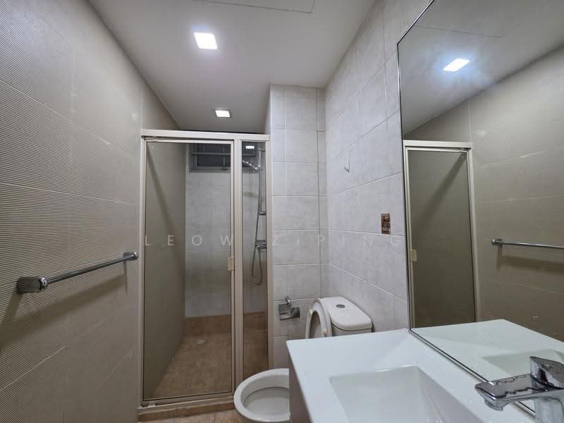 Rafflesia Condo, 31 Bishan Street 21, Ang Mo Kio / Bishan / Thomson, 3 Bedrooms, 1,216 sqft, Condominium For Rent, by Leow Ziping, 500288544 - Bathroom - PropertyGuru.com.sg