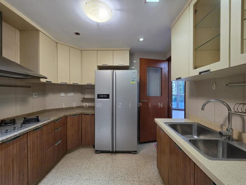 Rafflesia Condo, 31 Bishan Street 21, Ang Mo Kio / Bishan / Thomson, 3 Bedrooms, 1,216 sqft, Condominium For Rent, by Leow Ziping, 500288544 - Kitchen - PropertyGuru.com.sg