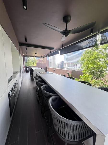 Midtown Modern, 18 Tan Quee Lan Street, Beach Road / Bugis / Rochor, 2 Bedrooms, 635 sqft, Condominium For Rent, by Ernest Low, 500288545 - Kitchen - PropertyGuru.com.sg
