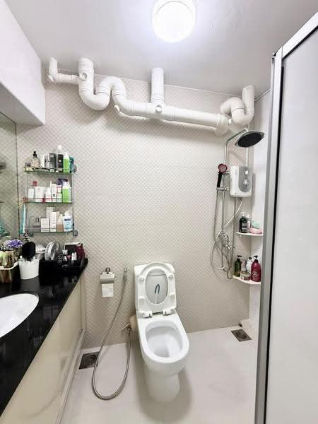 659A Jurong West Street 65, 659A Jurong West Street 65, Boon Lay / Jurong / Tuas, 3 Bedrooms, 1,184 sqft, HDB Flat For Sale, by Lucas Gooi, 500288551 - Bathroom - PropertyGuru.com.sg