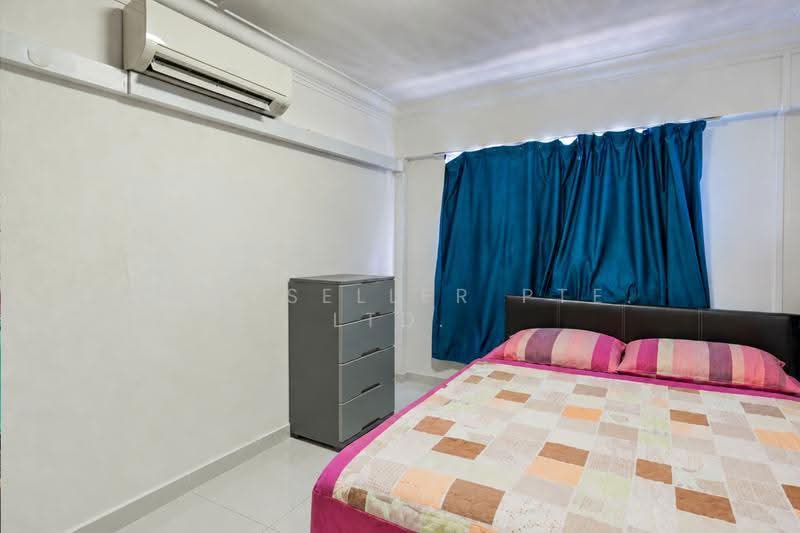 727 Yishun Street 71, 727 Yishun Street 71, Sembawang / Yishun, 3 Bedrooms, 904 sqft, HDB Flat For Sale, by Warren Chan, 500288554 - Bedroom - PropertyGuru.com.sg