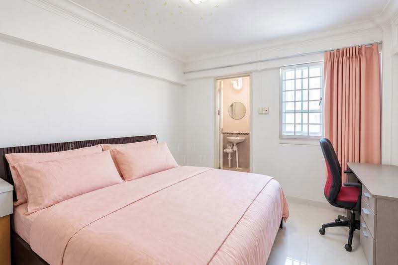 727 Yishun Street 71, 727 Yishun Street 71, Sembawang / Yishun, 3 Bedrooms, 904 sqft, HDB Flat For Sale, by Warren Chan, 500288554 - Bedroom - PropertyGuru.com.sg