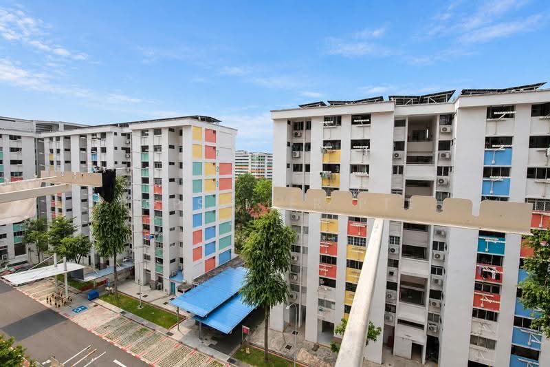 727 Yishun Street 71, 727 Yishun Street 71, Sembawang / Yishun, 3 Bedrooms, 904 sqft, HDB Flat For Sale, by Warren Chan, 500288554 - Exterior - PropertyGuru.com.sg
