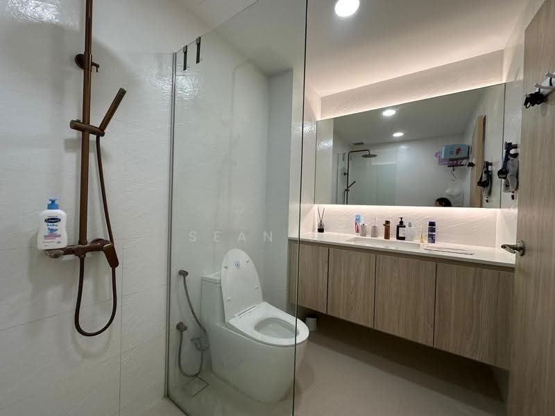 The Sunny Spring, 50 Lorong 40 Geylang, Eunos / Geylang / Paya Lebar, 3 Bedrooms, 1,066 sqft, Apartment For Sale, by Sean Ng, 500288594 - Bathroom - PropertyGuru.com.sg