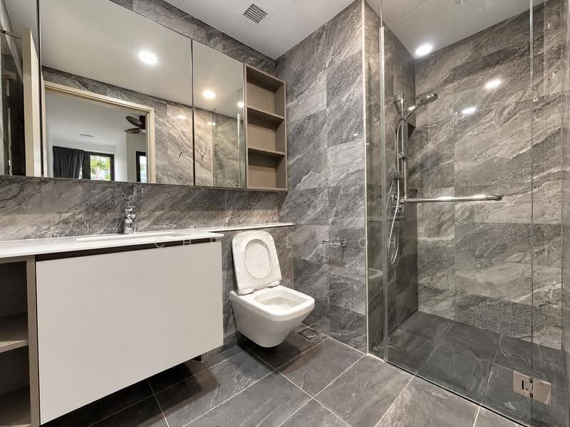 Sengkang Grand Residences, 88 Compassvale Bow, Hougang / Punggol / Sengkang, 2 Bedrooms, 764 sqft, Condominium For Rent, by Cheryl Goh, 500288614 - Bathroom - PropertyGuru.com.sg