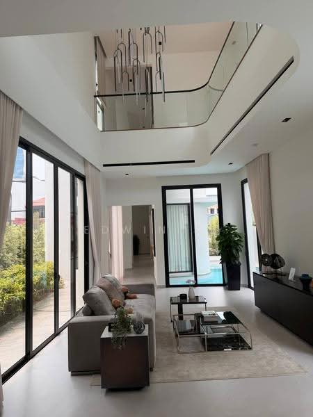 D15 Siglap / Marine Parade Brand New Freehold Detached House | Pool & Lift, East Coast / Marine Parade, 5 Bedrooms, 9,280 sqft, Detached House For Sale, by Edwin Su, 500288623 - Living Room - PropertyGuru.com.sg