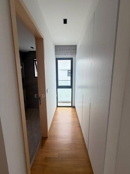 D15 Siglap / Marine Parade Brand New Freehold Detached House | Pool & Lift, East Coast / Marine Parade, 5 Bedrooms, 9,280 sqft, Detached House For Sale, by Edwin Su, 500288623 - Corridor - PropertyGuru.com.sg
