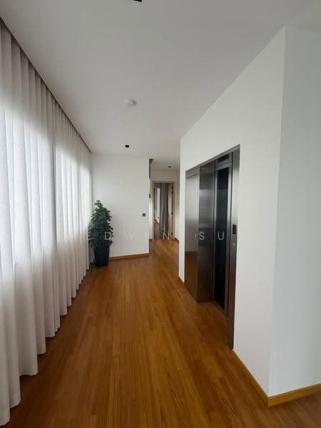 D15 Siglap / Marine Parade Brand New Freehold Detached House | Pool & Lift, East Coast / Marine Parade, 5 Bedrooms, 9,280 sqft, Detached House For Sale, by Edwin Su, 500288623 - Corridor - PropertyGuru.com.sg
