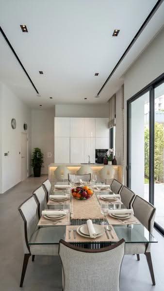 D15 Siglap / Marine Parade Brand New Freehold Detached House | Pool & Lift, East Coast / Marine Parade, 5 Bedrooms, 9,280 sqft, Detached House For Sale, by Edwin Su, 500288623 - Dining Room - PropertyGuru.com.sg