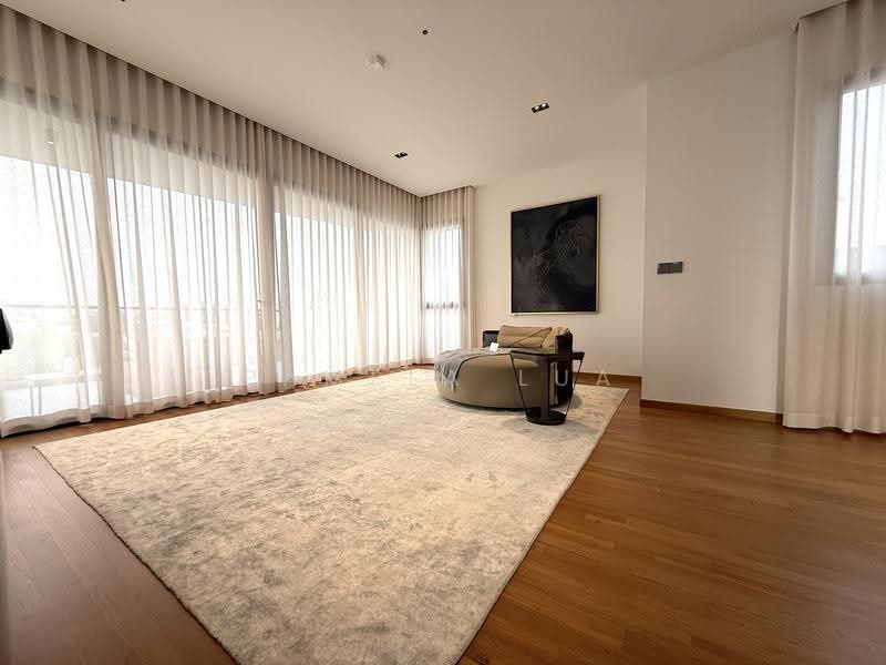 D15 BRAND NEW FREEHOLD 5Bed 5Bath Detached Landed @ Siglap!, Siglap Road, Frankel Road, East Coast Road, East Coast / Marine Parade, 5 Bedrooms, 9,407 sqft, Detached House For Sale, by Pamela Lua, 500288628 - Family Room - PropertyGuru.com.sg