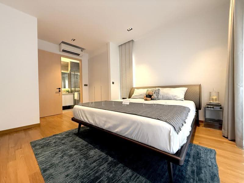 D15 BRAND NEW FREEHOLD 5Bed 5Bath Detached Landed @ Siglap!, Siglap Road, Frankel Road, East Coast Road, East Coast / Marine Parade, 5 Bedrooms, 9,407 sqft, Detached House For Sale, by Pamela Lua, 500288628 - Bedroom - PropertyGuru.com.sg