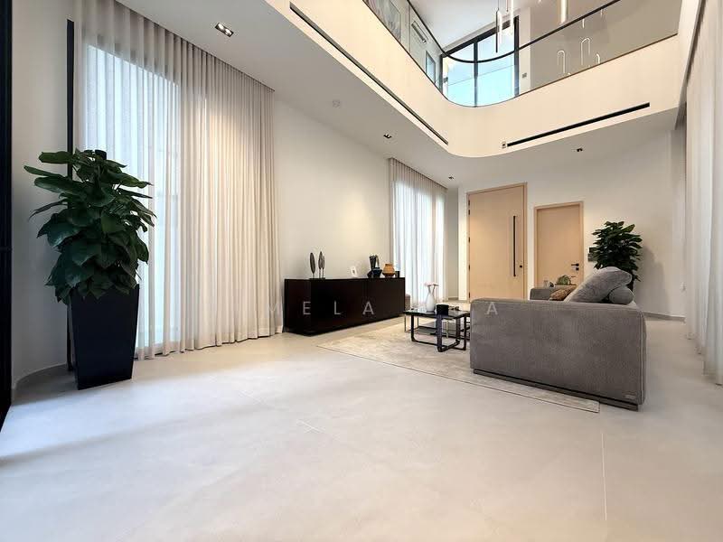 D15 BRAND NEW FREEHOLD 5Bed 5Bath Detached Landed @ Siglap!, Siglap Road, Frankel Road, East Coast Road, East Coast / Marine Parade, 5 Bedrooms, 9,407 sqft, Detached House For Sale, by Pamela Lua, 500288628 - Living Room - PropertyGuru.com.sg