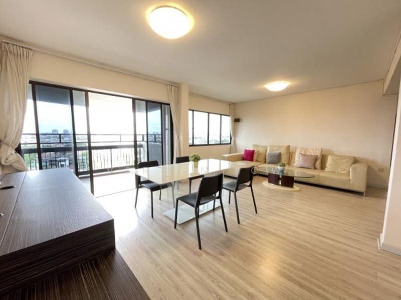 Laguna Park, 5000A Marine Parade Road, East Coast / Marine Parade, 3 Bedrooms, 1,453 sqft, Apartment For Sale, by Vernon Low, 500288636 - PropertyGuru.com.sg