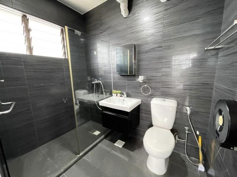 Laguna Park, 5000A Marine Parade Road, East Coast / Marine Parade, 3 Bedrooms, 1,453 sqft, Apartment For Sale, by Vernon Low, 500288636 - PropertyGuru.com.sg