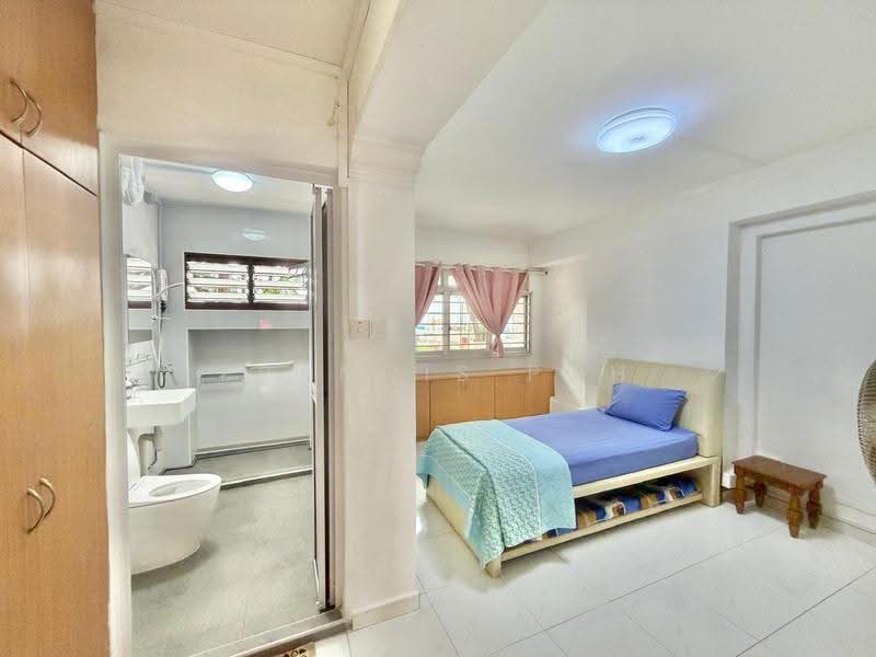 88 Redhill Close, 88 Redhill Close, Alexandra / Commonwealth, 3 Bedrooms, 1,227 sqft, HDB Flat For Sale, by Francis Poh, 500288673 - Bathroom - PropertyGuru.com.sg